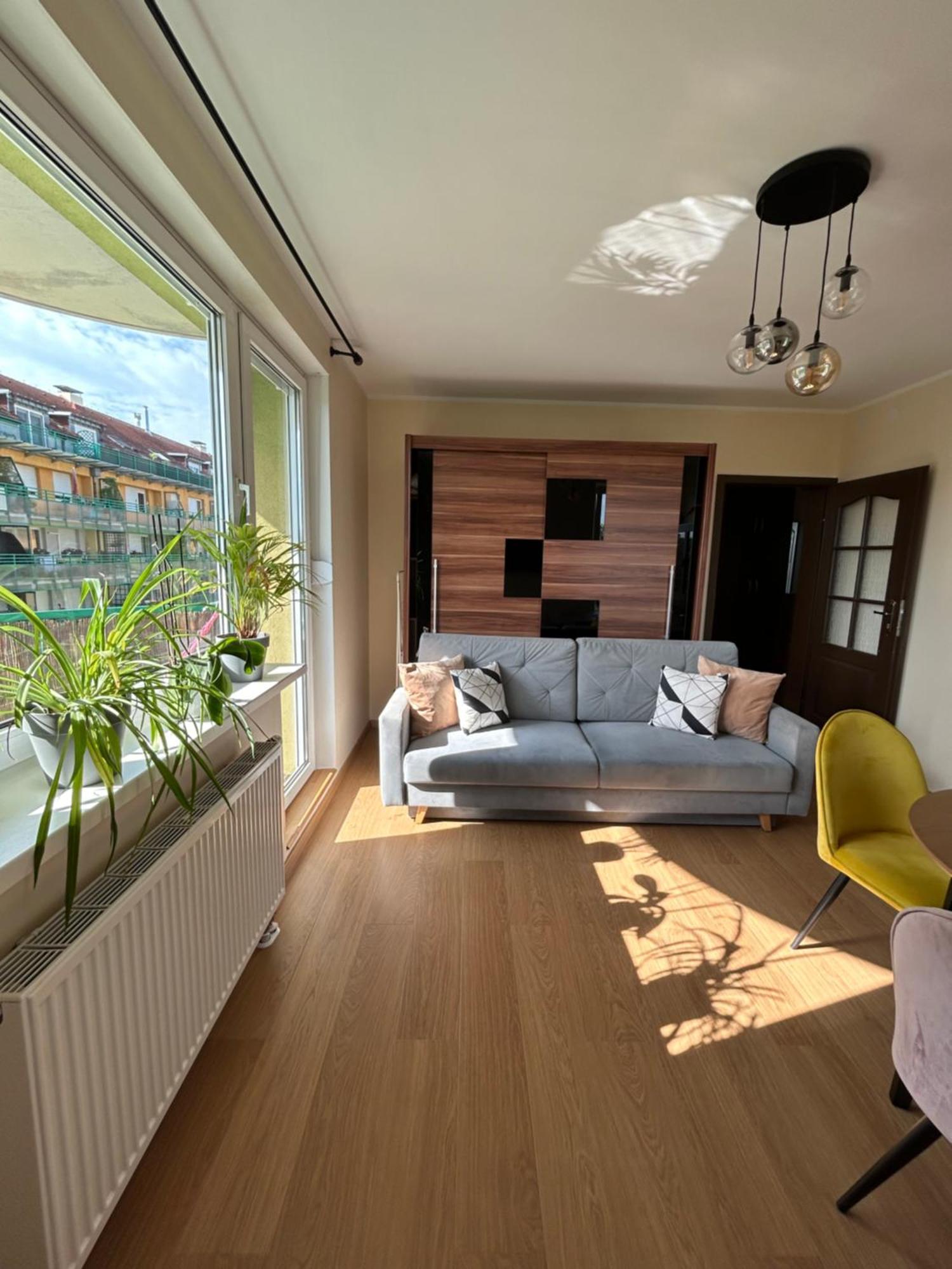 Rodzinny Apartament Blisko Hali Stulecia I Zoo วรอตซวาฟ ภายนอก รูปภาพ